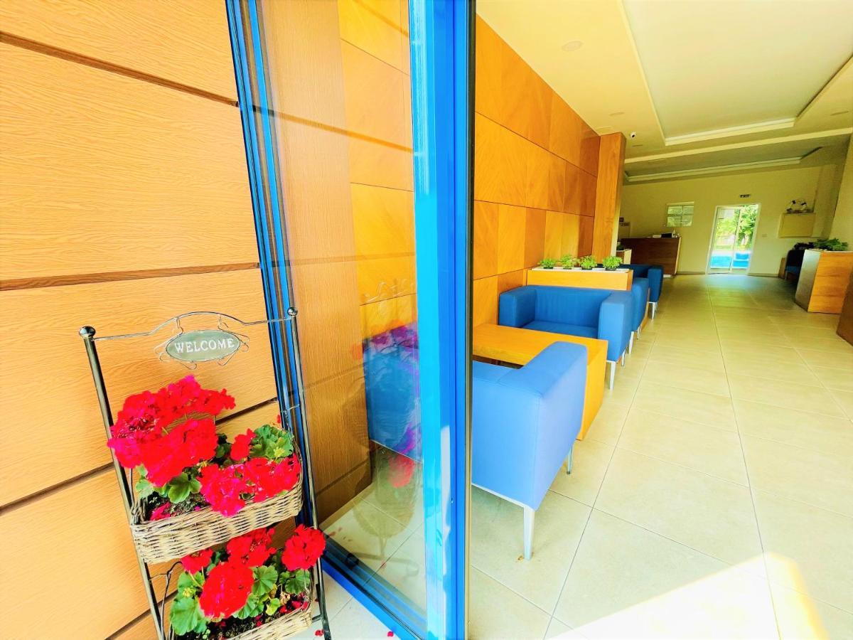 פרימורסקו Solei Apartments מראה חיצוני תמונה