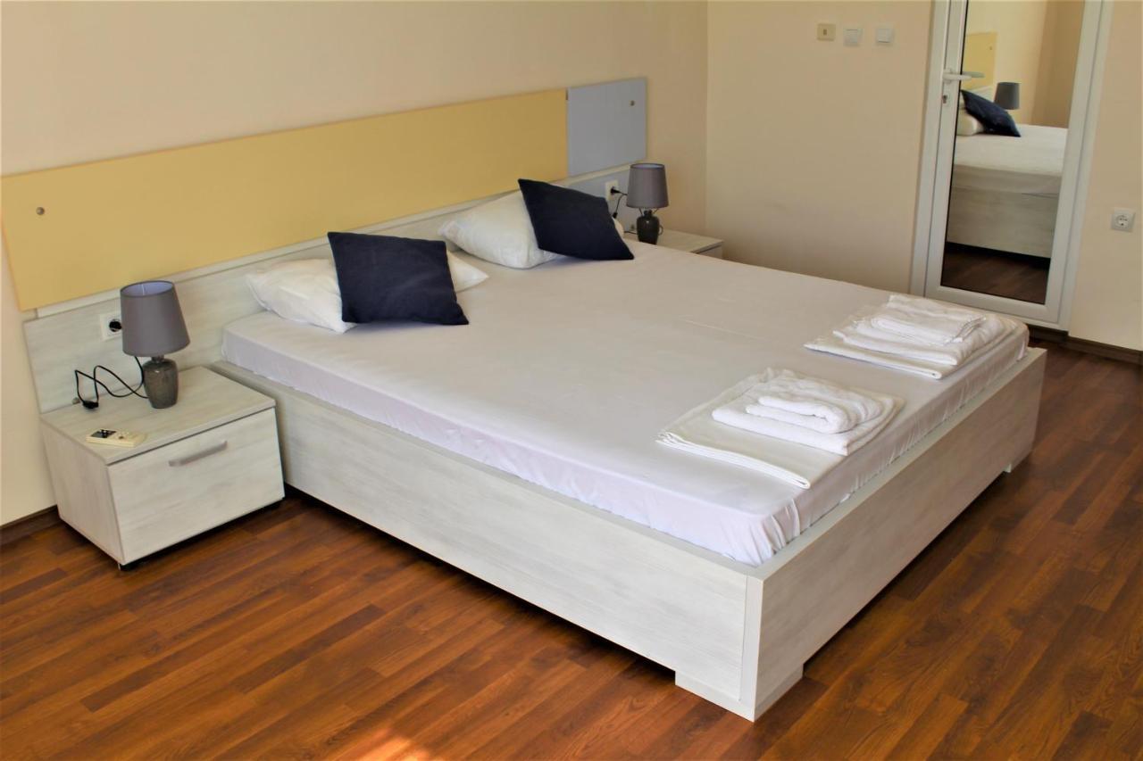 פרימורסקו Solei Apartments מראה חיצוני תמונה